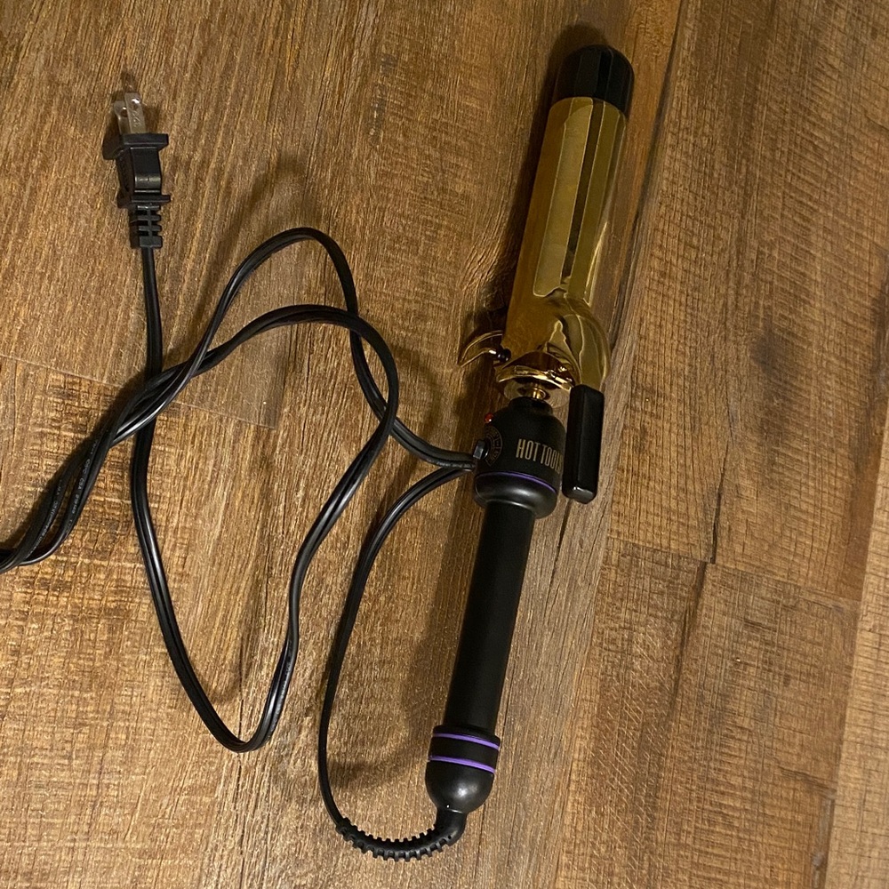 Gold and Black Ceramic Curling Wand - Women Hair Tool